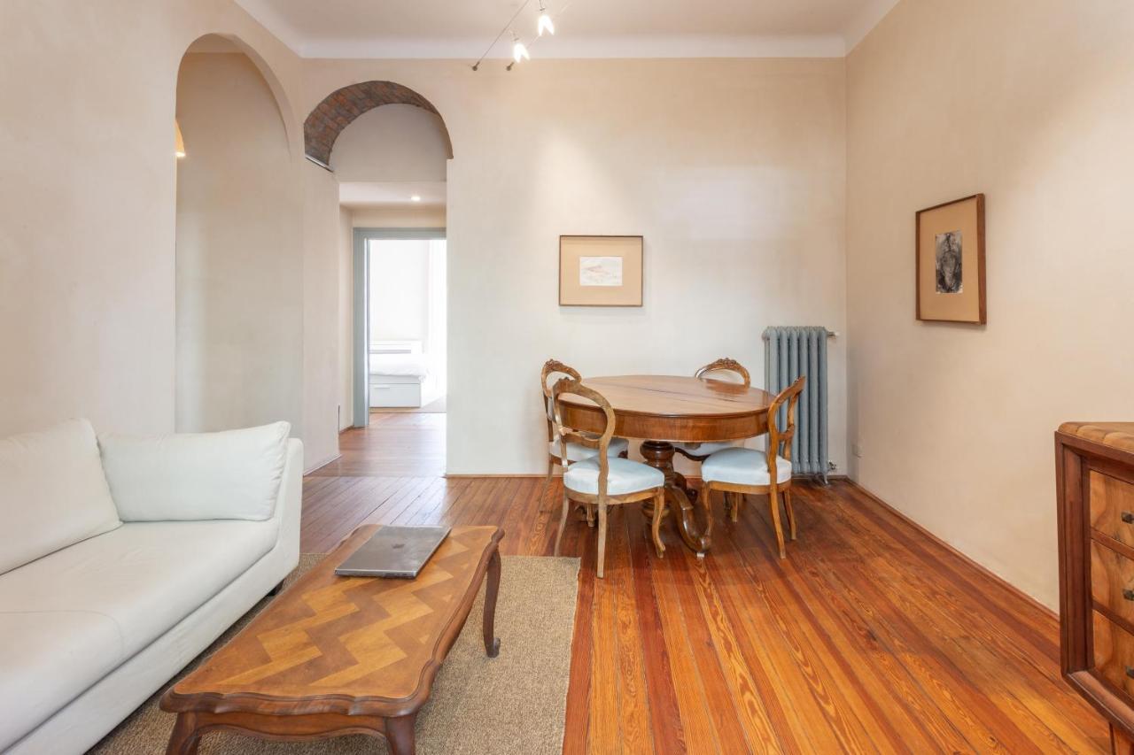 Suite Cavour By Icasamia It Varese Exterior photo