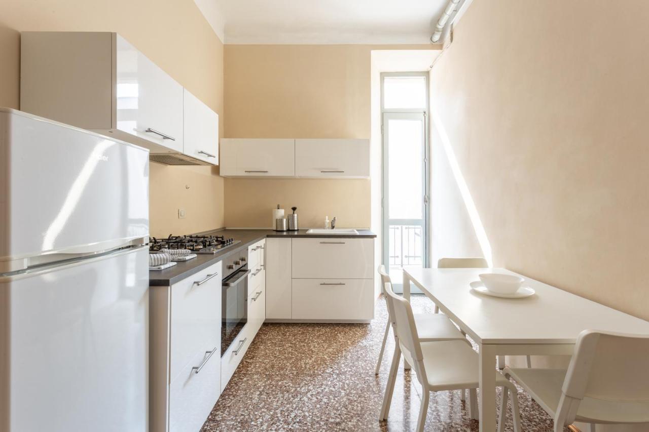 Suite Cavour By Icasamia It Varese Exterior photo